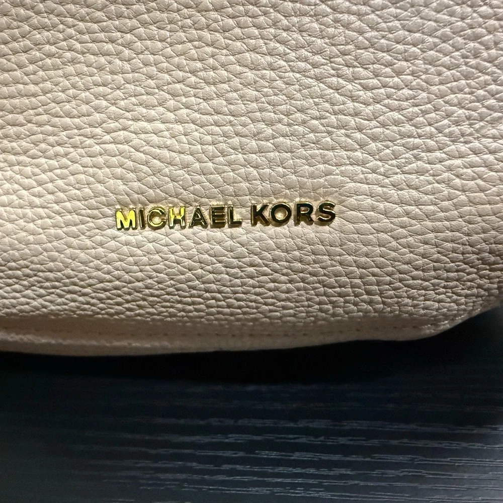 Michael Kors Lydia Pebbled Leather Chain Shoulder Hobo Bag Blush Beige